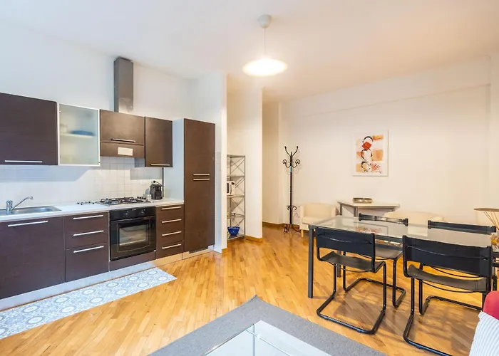 Sant'isaia, By Short Holidays