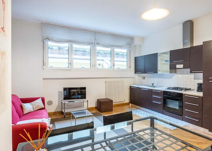 Sant'isaia, By Short Holidays * Bologne